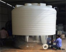 「廣西pe塑料水塔」pe水塔廠家制作工藝介紹 15噸塑料水塔專業(yè)制作